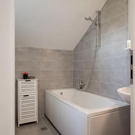 Ami Apartman